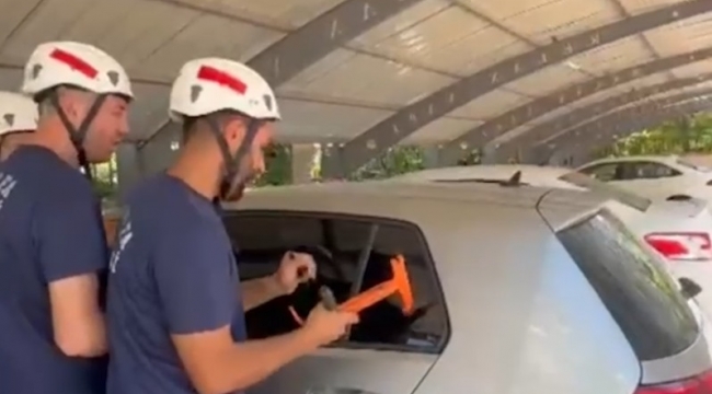 Şanlıurfa'da Bebek Otomobilde Mahsur Kaldı! Cam Kırılarak Kurtarıldı