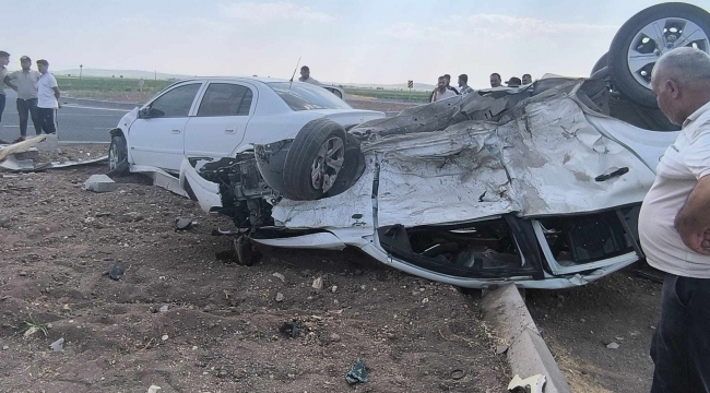 Şanlıurfa'da İki Otomobil Çarpıştı, 4 Yaralı
