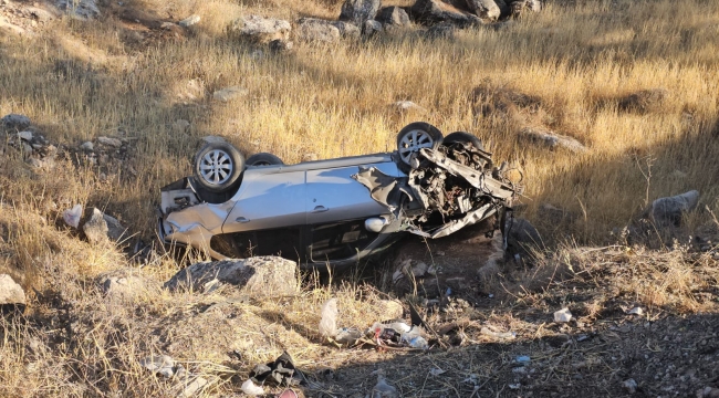 Şanlıurfa'da Otomobil İle Servis Minibüs Çarpıştı: 14 Yaralı