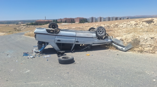 Şanlıurfa'da otomobil takla attı, 2 yaralı