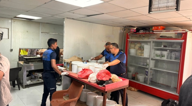 Şanlıurfa'da Sağlık Skandalı: Bir İşletmeden 754 Kilogram Bozuk Gıda Çıktı