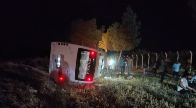 Şanlıurfa'da TİGEM İşçilerini Taşıyan Midibüs Devrildi, 15 Yaralı