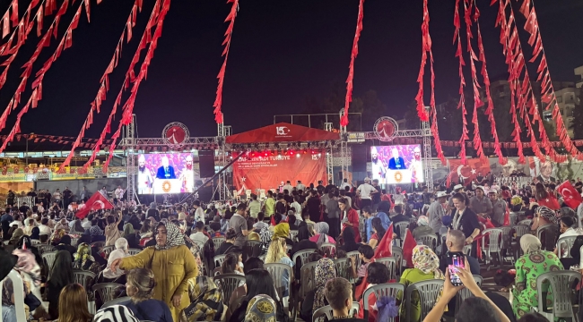 Şanlıurfa'da Vatandaşlar 15 Temmuz İçin Meydanlara Akın Etti