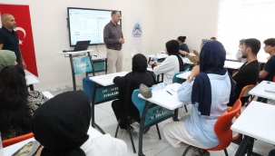 Başkan Mehmet Kuş, her türlü destek sözü verdiği gençlerden tek bir şey istedi