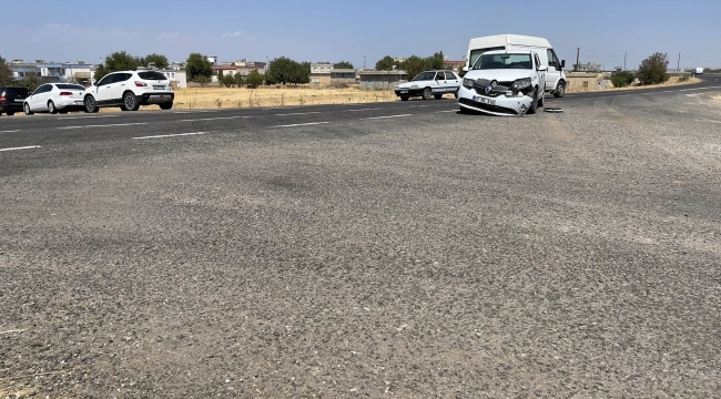 Bozova'da Trafik Kazası: 3 Kişi Yaralandı