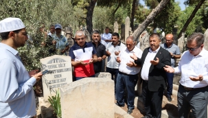 İHA Muhabiri Muhammed Abdulkadir Esen, Şanlıurfa'da Mezarı Başında Anıldı