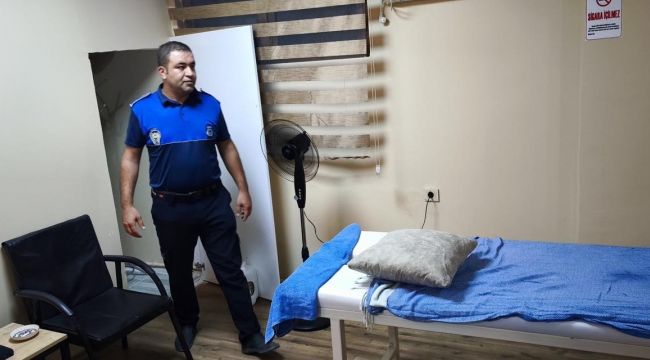 Karaköprü'de Ruhsatsız Masaj Salonlarına Geçit Yok: İki İş Yeri Mühürlendi