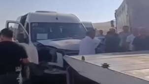 Şanlıurfa'da işçileri taşıyan servis kaza yaptı, 5 yaralı