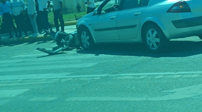 Şanlıurfa'da motosiklet ile otomobil çarpıştı 