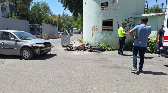 Şanlıurfa'da Otomobil ile Motosiklet Çarpıştı: 1 Yaralı, 1 Kişi Kaçtı