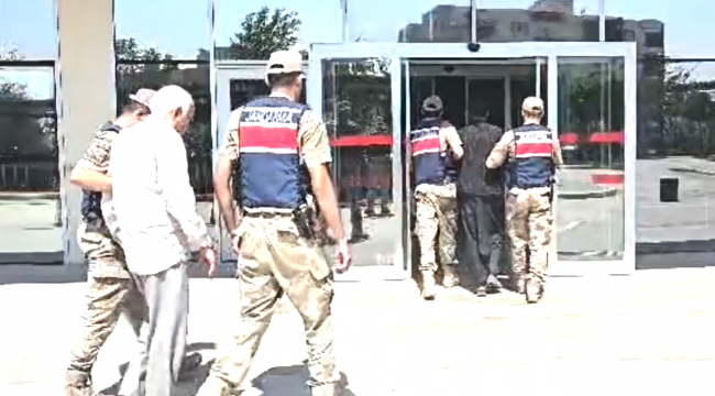 Şanlıurfa'da Ruhsatsız Silah ve Uyuşturucu Operasyonu