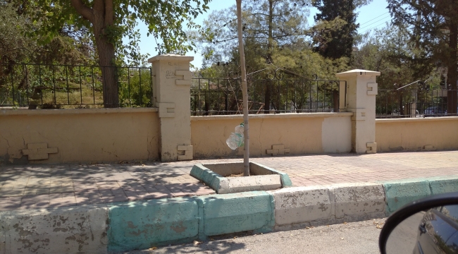 Şanlıurfa Sıcakta Yanarken O, Ağaçlar İçin Ter Döküyor