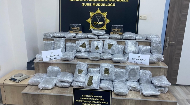 Siverek'te 28 Kilo Skunk Ele Geçirildi, 2 Kişi Tutuklandı