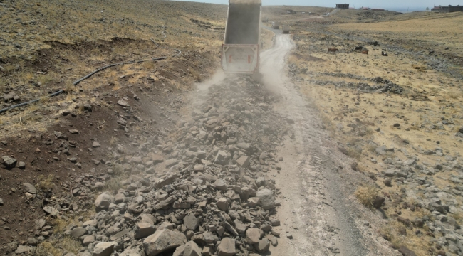 Siverek'te 6 Kilometrelik Yol Betonla Yenilenecek 