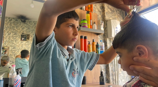 Suruç'un Yükselen Yıldızı: 12 Yaşındaki Berber Çırağı