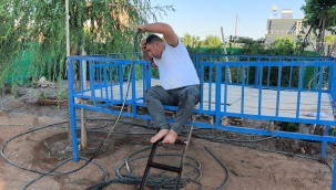 Urfa'da Sıcaktan Kaçış Planı: Hortum, Tahta ve Biraz Gölge