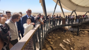 Bakan Ersoy ve Prenses Akiko Mikasa Tarihin Sıfır Noktası Göbeklitepe'de