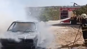 Birecik'te Park Halindeki Araç Alev Alev Yandı!