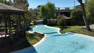 Çocuk Oyun Dünyasında Yer Alan Modern Kafeterya, Aileleri Bekliyor