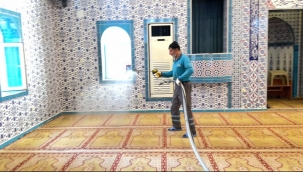 Eyyübiye'de Periyodik Cami Temizlikleri Devam Ediyor