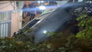 Şanlıurfa'da Araç Lokantaya Daldı