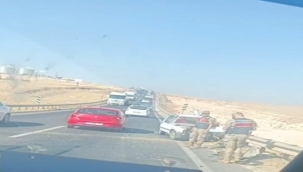 Şanlıurfa'da Tır İle Otomobilin Çarpıştı, 2 Yaralı