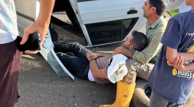 Viranşehir'de İki Otomobil Çarpıştı, 1 Ağır Yaralı