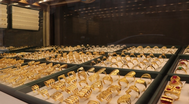 Altın Fiyatları Rekor Kırdı: Gram Altın 5.727 TL'ye Ulaştı