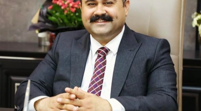 BAŞKAN SERHAT DİCLE İNAN'DAN 21 EKİM DÜNYA GAZETECİLER GÜNÜ MESAJI  Viranşehir Belediye Başkanı Serhat Dicle İnan, 21 Ekim Dünya Gazeteciler Günü dolayısıyla yayımladığı mesajında, gazeteciliğin toplum için taşıdığı hayati öneme vurgu yaptı.