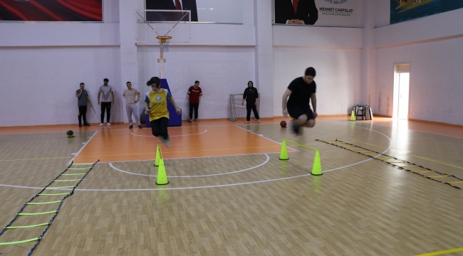 Besyo Ve Pomem Hayali Kurulan Gençler Haliliye'de Hedefe Koşuyor