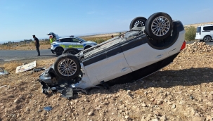 Birecik'te İki Otomobil Çarpıştı, 1 Yaralı