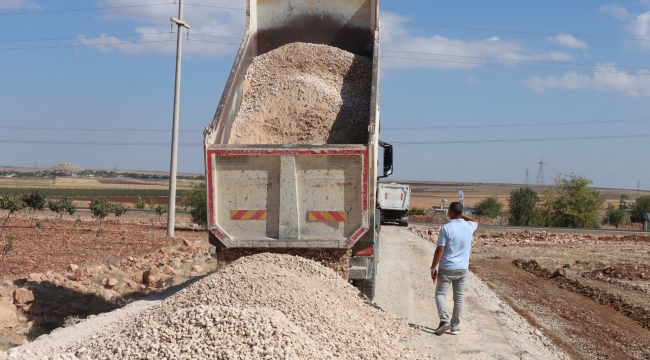 Büyükşehir Belediyesi, Hilvan Kırsalında Ulaşımı Rahatlatıyor