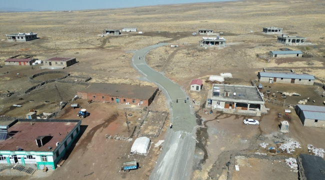 Büyükşehir, Siverek'te 12 Kilometrelik Beton Yol Yapımına Başladı