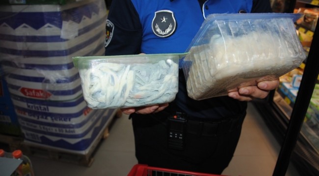 Büyükşehir Zabıta, Bozuk Gıdalara Geçit Vermiyor 