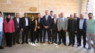 Eyyübiye'deki Temizlik Seferberliğine İşletmeler Dâhil Oluyor