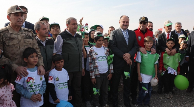 Başkan Gülpınar, "Milli Ağaçlandırma Günü"nde Fidan Dikti