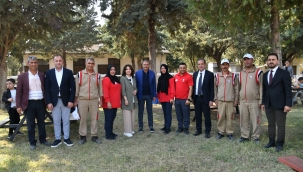 Çocuklar için atla terapi etkinliği düzenlendi