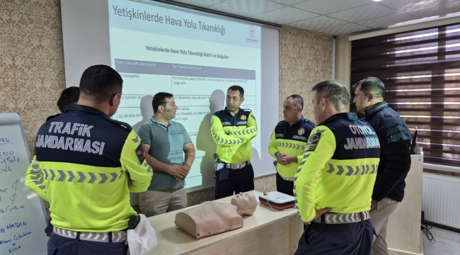 Jandarma Trafik Personeline İlkyardım Eğitimi Verildi