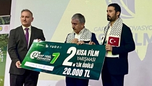 Mehmet Uluç'un Danışmanlığını Üstlendiği Film Önemli Başarıya İmza Attı