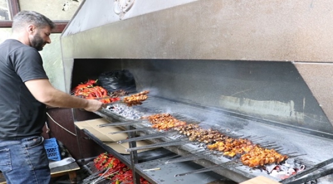 Şanlıurfa'da Ciğerin Uğrak Yeri Kerim Usta Oldu