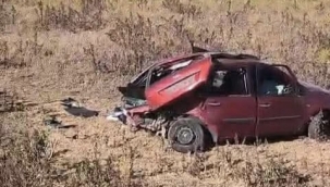 Şanlıurfa'da otomobil şarampole yuvarlandı