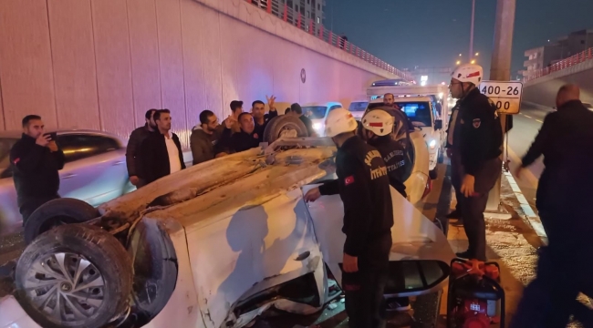 Şanlıurfa'da Otomobil Ters Döndü: Baba ve 2 oğlu yaralandı 