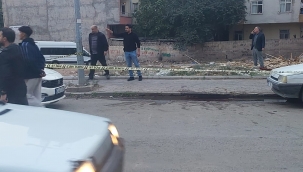  Viranşehir'de İki Grup Arasında Taşlı Sopalı Kavga: 2 Kişi Yaralandı