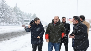 Başkan Gülpınar, Karla Mücadele Çalışmalarını Yerinde Yönetti