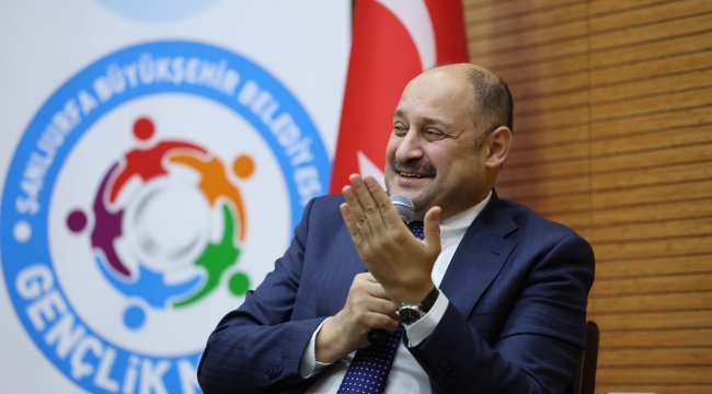 Başkan Gülpınar, Üniversiteli Gençlerle Buluştu