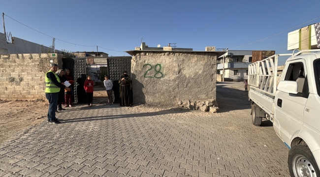 Destekler Adreslere Ulaşıyor, Eyyübiye'de Yetimin Yüzü Gülüyor