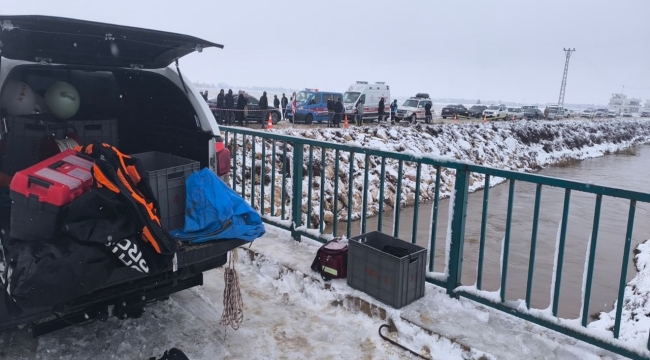 Harran'da Araç Sulama Kanalına Uçtu: 3 Kişi Kayıp