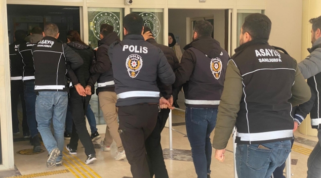 Karaköprü'de 2 kişiyi silahla saldırı: Şüpheliler Adliye'de