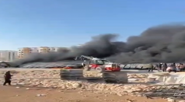 Şanlıurfa'da park halindeki 4 otomobil alev topuna döndü!
