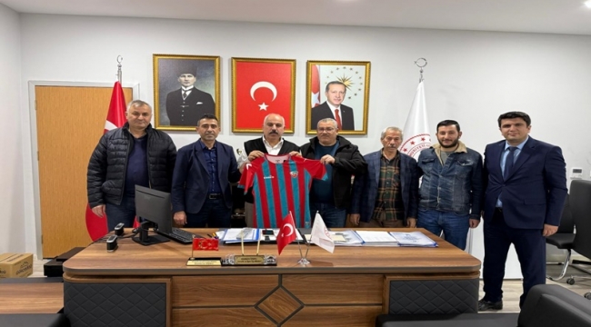 Viranşehir Belediyespor'dan Futbol Sahası İçin Gençlik ve Spor Müdürlüğüne Ziyaret
